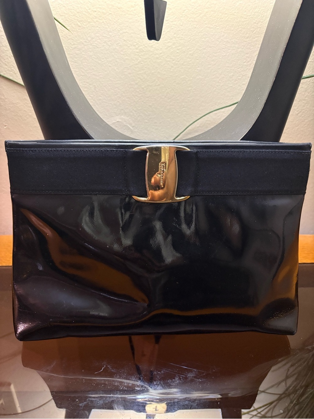 Vintage Salvatore Ferragamo patent leather shoulder bag